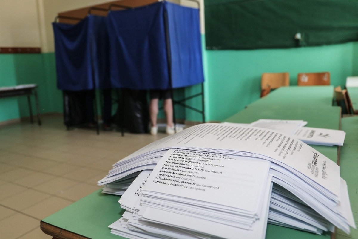 Συνελήφθη υποψήφιος ευρωβουλευτής στη Ροδόπη – Μοίραζε σταυρωμένα ψηφοδέλτια