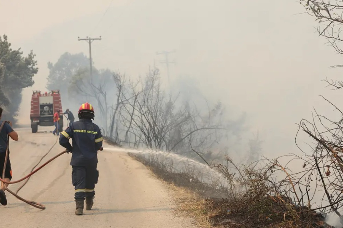 Φωτιά στον Έβρο: Μεγάλες αναζωπυρώσεις σε Σουφλί, Δαδιά και Αισύμη