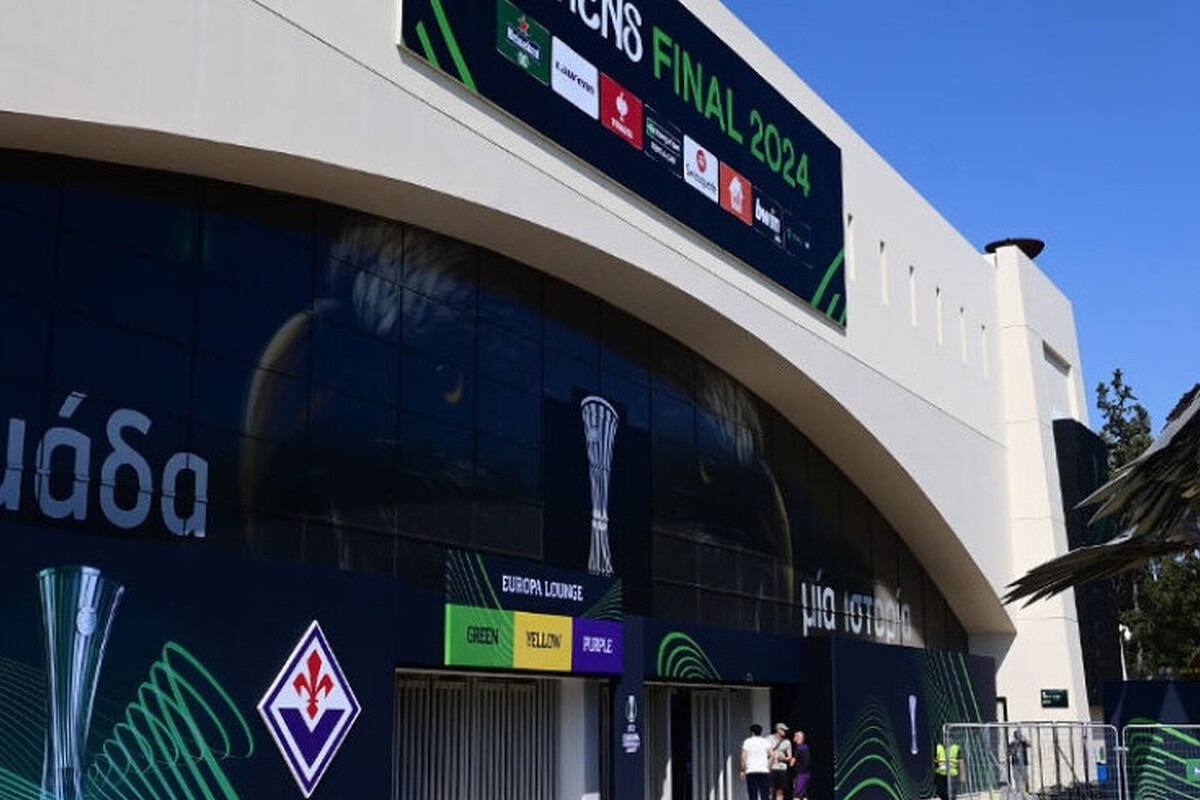 Σε κλοιό η Αθήνα για τον τελικό Conference League: Πώς μετακινούνται οι φίλαθλοι ‑ Κλειστοί δρόμοι