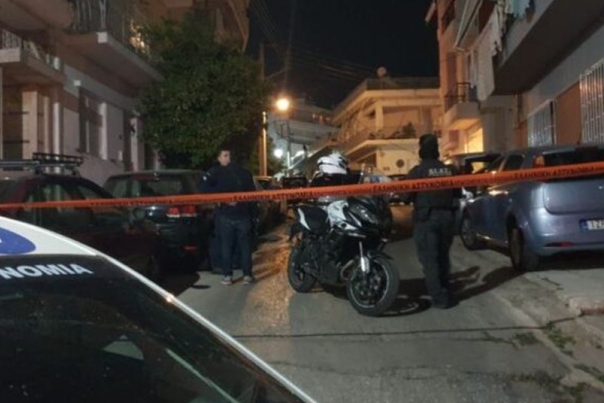 Ηλιούπολη: Μυστήριο με το θάνατο μάνας και γιου – Γιατί η αστυνομία εξετάζει το ενδεχόμενο διπλής δολοφονίας