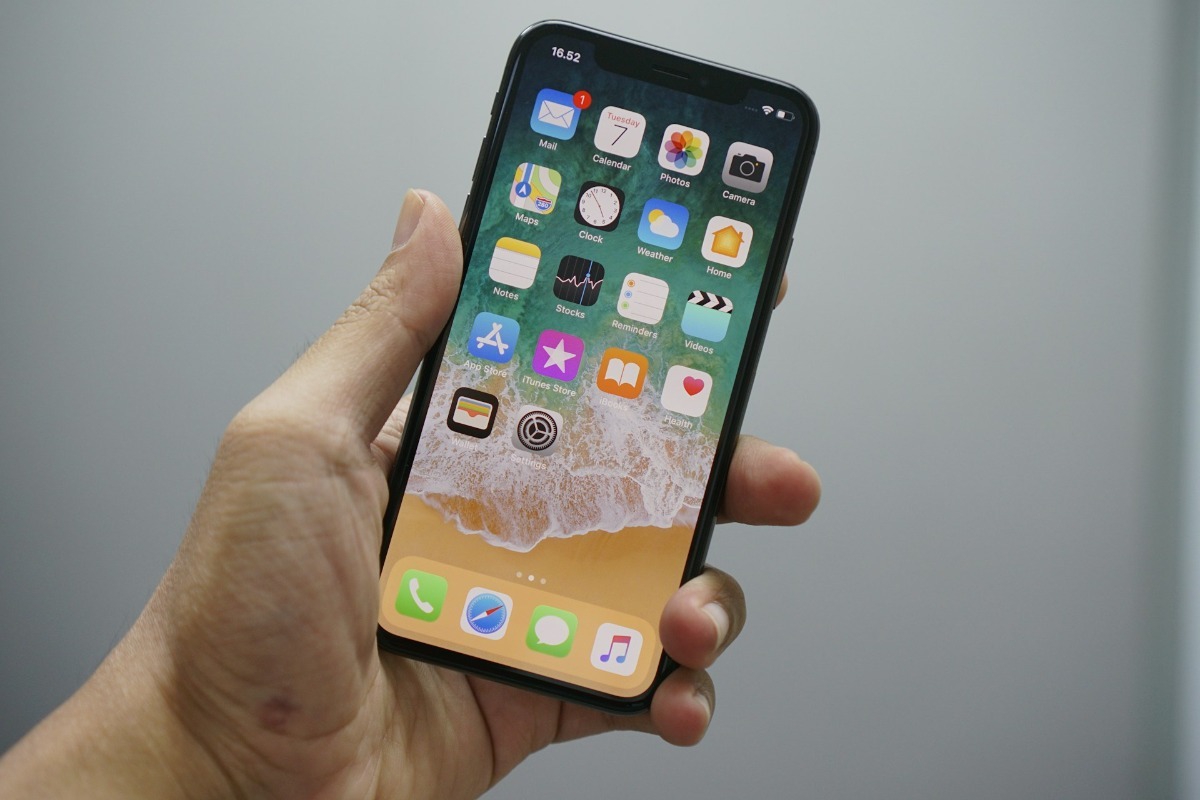 Τρεις μύθοι για το iPhone που μάλλον πιστεύεις κι εσύ