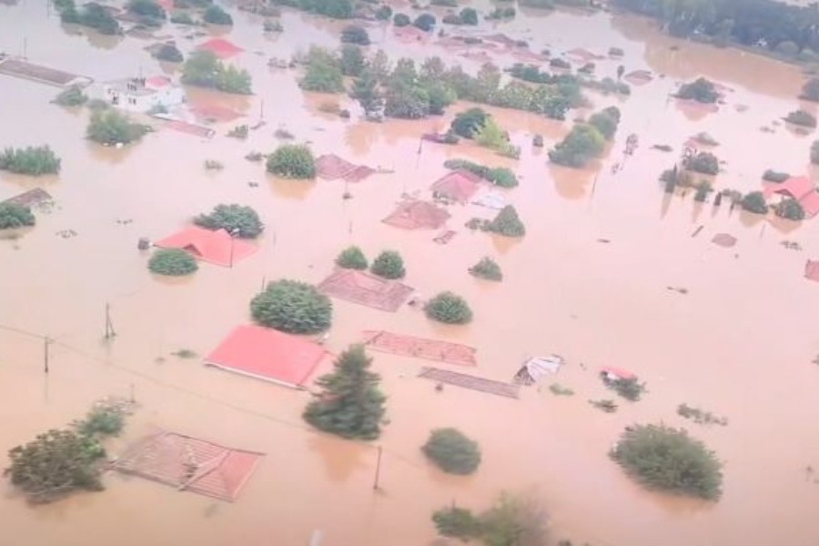 Βίντεο σοκ: «Εξαφανίστηκε» η Μεταμόρφωση Καρδίτσας ‑ Όλο το χωριό κάτω από το νερό