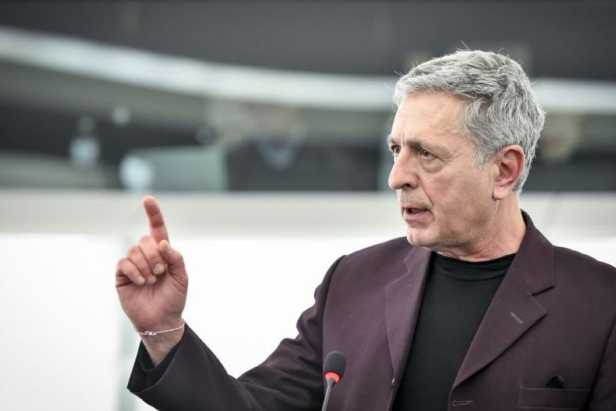 Κούλογλου: Ο ΣΥΡΙΖΑ τελείωσε ‑ Μετεξελίχθηκε από ροκ συγκρότημα σε ελαφρύ ποπ