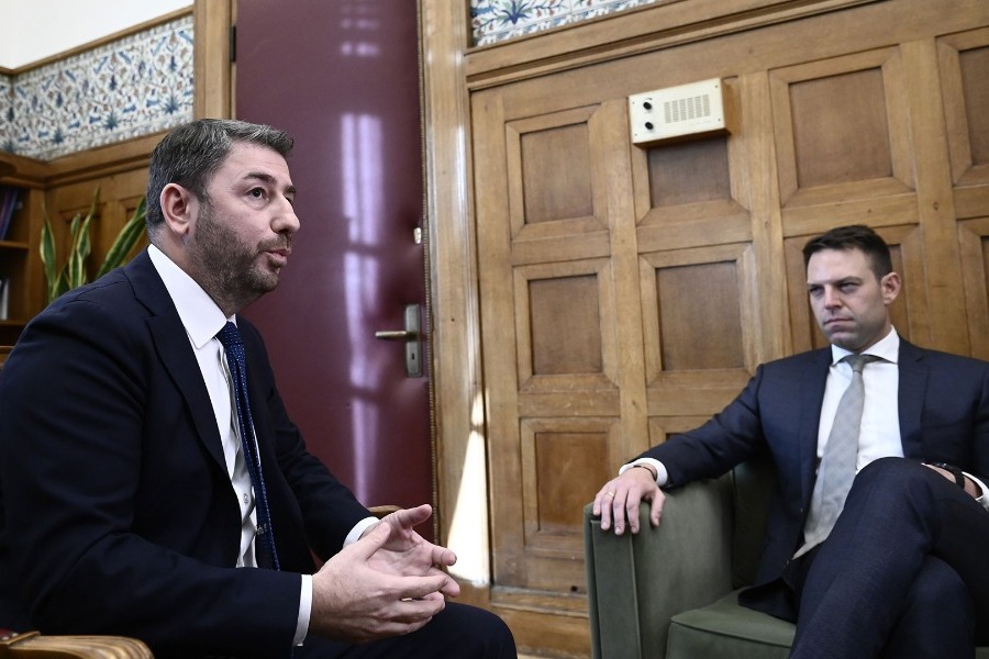 Metron Analysis: Το 83% των ψηφοφόρων του ΣΥΡΙΖΑ και του ΠΑΣΟΚ θέλει σύγκλιση δυνάμεων