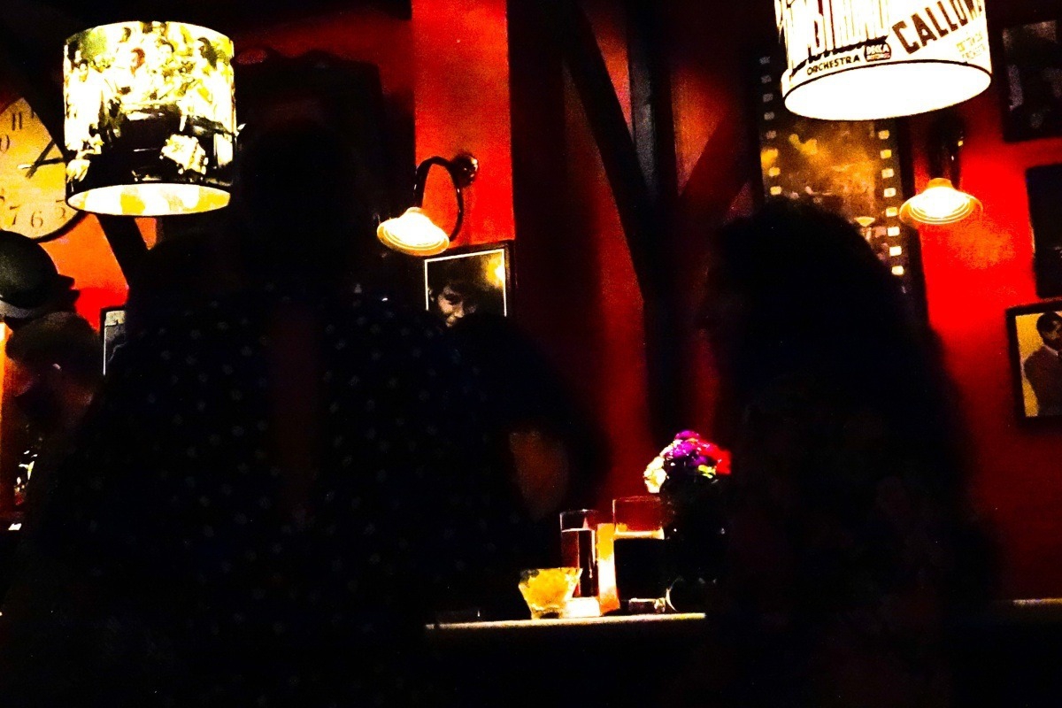 22χρονη σερβιτόρα κατήγγειλε σeξουαλική κακοποίηση από πελάτη σε τουαλέτα μπαρ στο κέντρο της Αθήνας