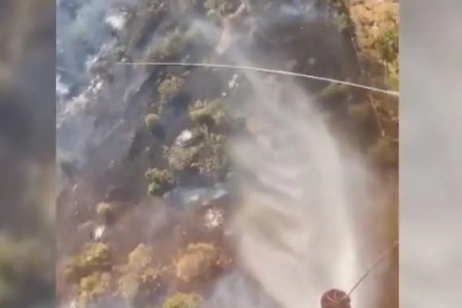 Βίντεο: Τουρκικά πυροσβεστικά αεροσκάφη βοηθούν στο ελληνικό έργο της κατάσβεσης
