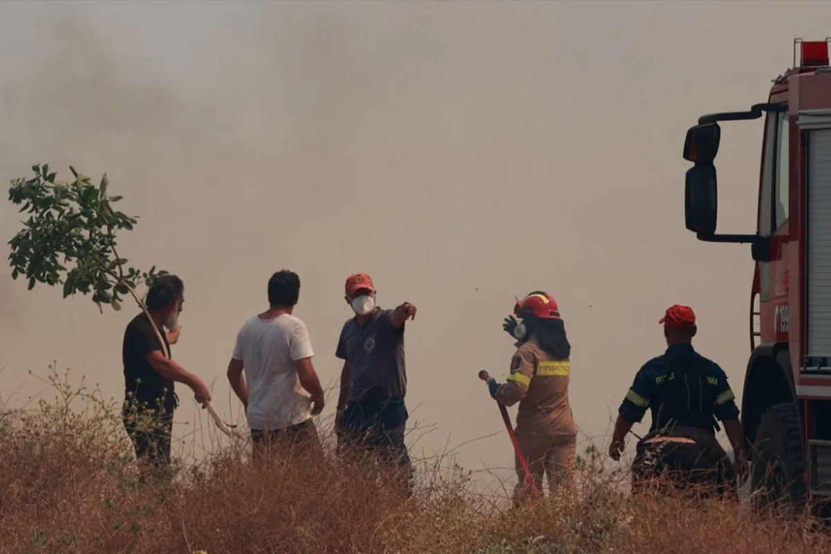 Εκτός ελέγχου η φωτιά στην Κέρκυρα ‑ Εκκένωση της περιοχής Ημερολιά