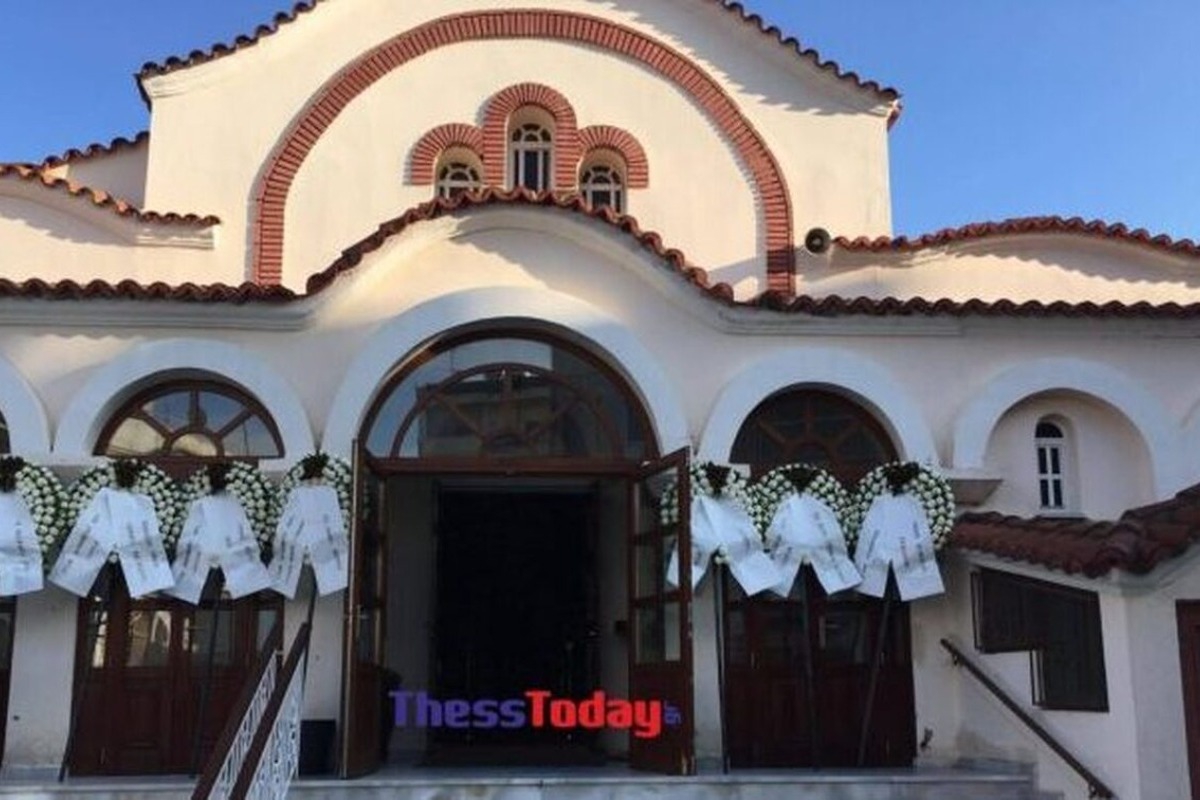 Θλίψη στο τελευταίο αντίο στη Γεωργία ‑ Τραγική φιγούρα η 13χρονη κόρη της