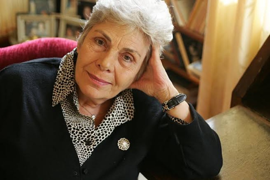 10 αποφθέγματα της Κικής Δημουλά για τον έpωτα