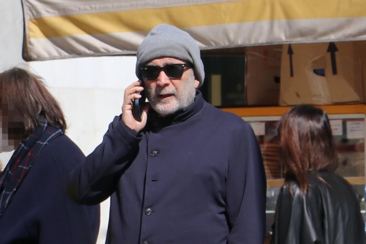 Λάκης Λαζόπουλος: Η φωτογραφία με τα ράμματα στο κεφάλι του μετά το λιποθυμικό επεισόδιο