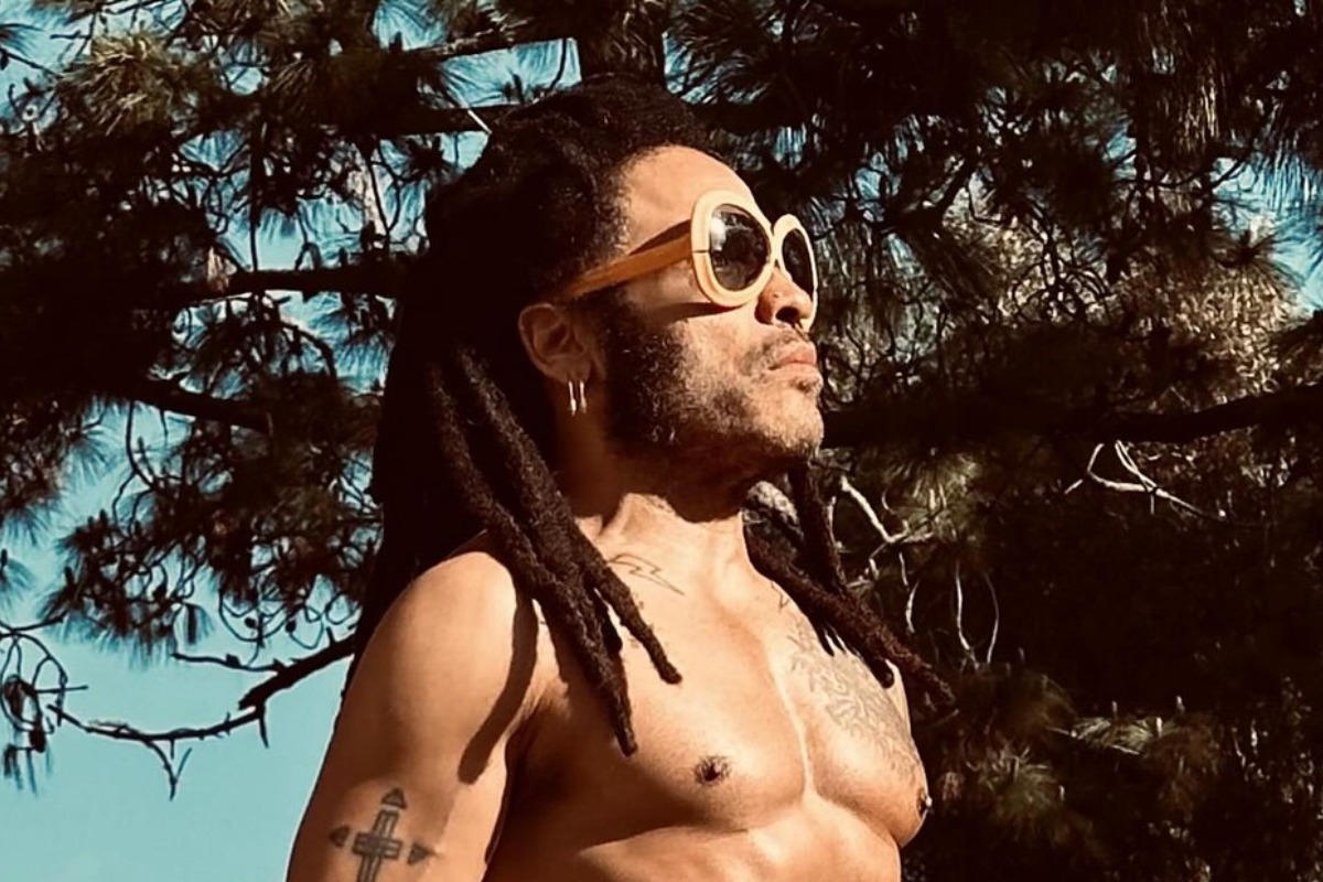 Κοιλιακοί φέτες, βγάζουν μάτι: Χωρίς μπλούζα ο Lenny Kravitz αποθεώνεται στο Instagram ‑ «Χριστέ μου, θα χτυπήσεις κανέναν ...»