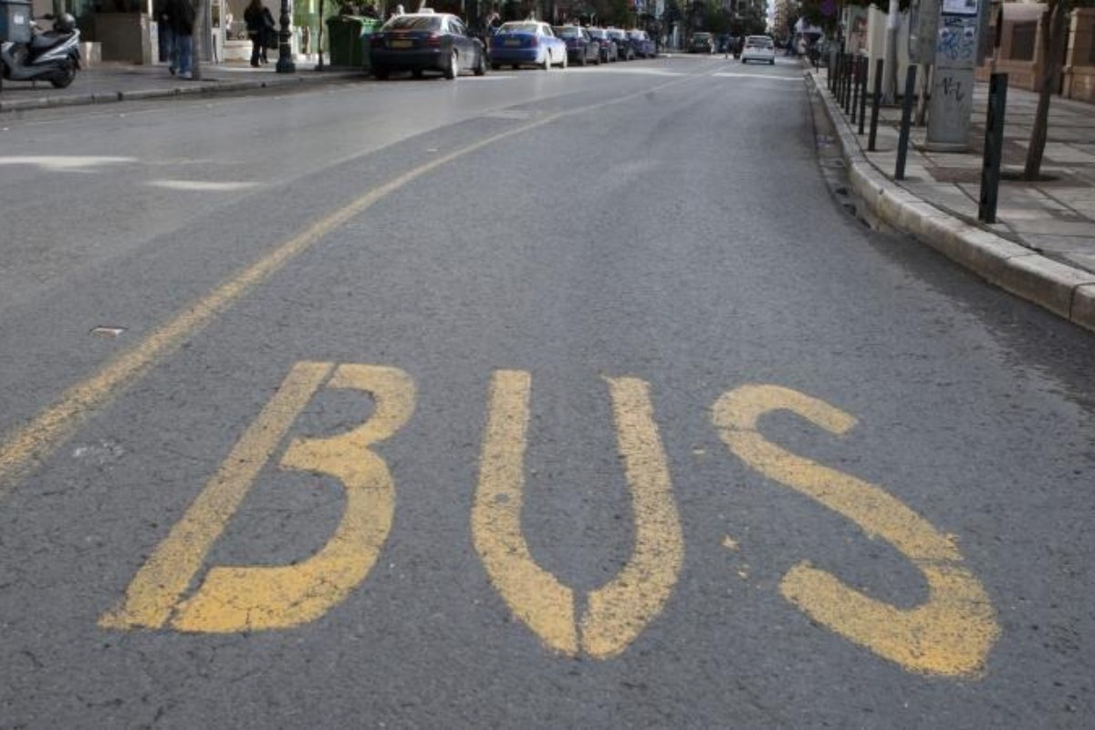 Ψηφιακές κάμερες θα καταγράφουν τις παραβάσεις σε λεωφορειολωρίδες – Θα έρχονται «ραβασάκια» στο σπίτι