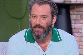 Αντίνοος Αλμπάνης: «Θύμωσα με τον Χριστόφορο Παπακαλιάτη που το έβαλε αυτό στο σενάριο»