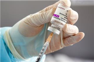 H Astrazeneca αποσύρει το εμβόλιο κατά της Covid μετά την παραδοχή για παρενέργειες