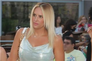 Η Έλενα Ασημακοπούλου δείχνει τα σημάδια στο σώμα της: «Αυτά είναι τα δικά μου»