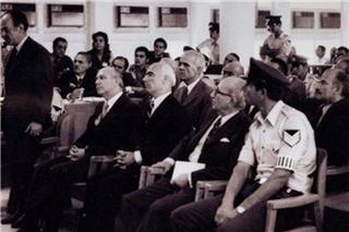 Σαν σήμερα: Ξεκινά η δίκη των υπευθύνων για τα γεγονότα του Πολυτεχνείου