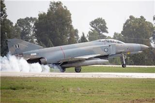 F ‑ 4 Phantom: Τα χαρακτηριστικά του αεροσκάφους που έπεσε στην Ανδραβίδα