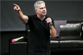 Χριστόφορος Ζαραλίκος για Σάσα Σταμάτη: «Τι σόι συγγνώμη είναι αυτή μετά από δύο σχεδόν χρόνια»