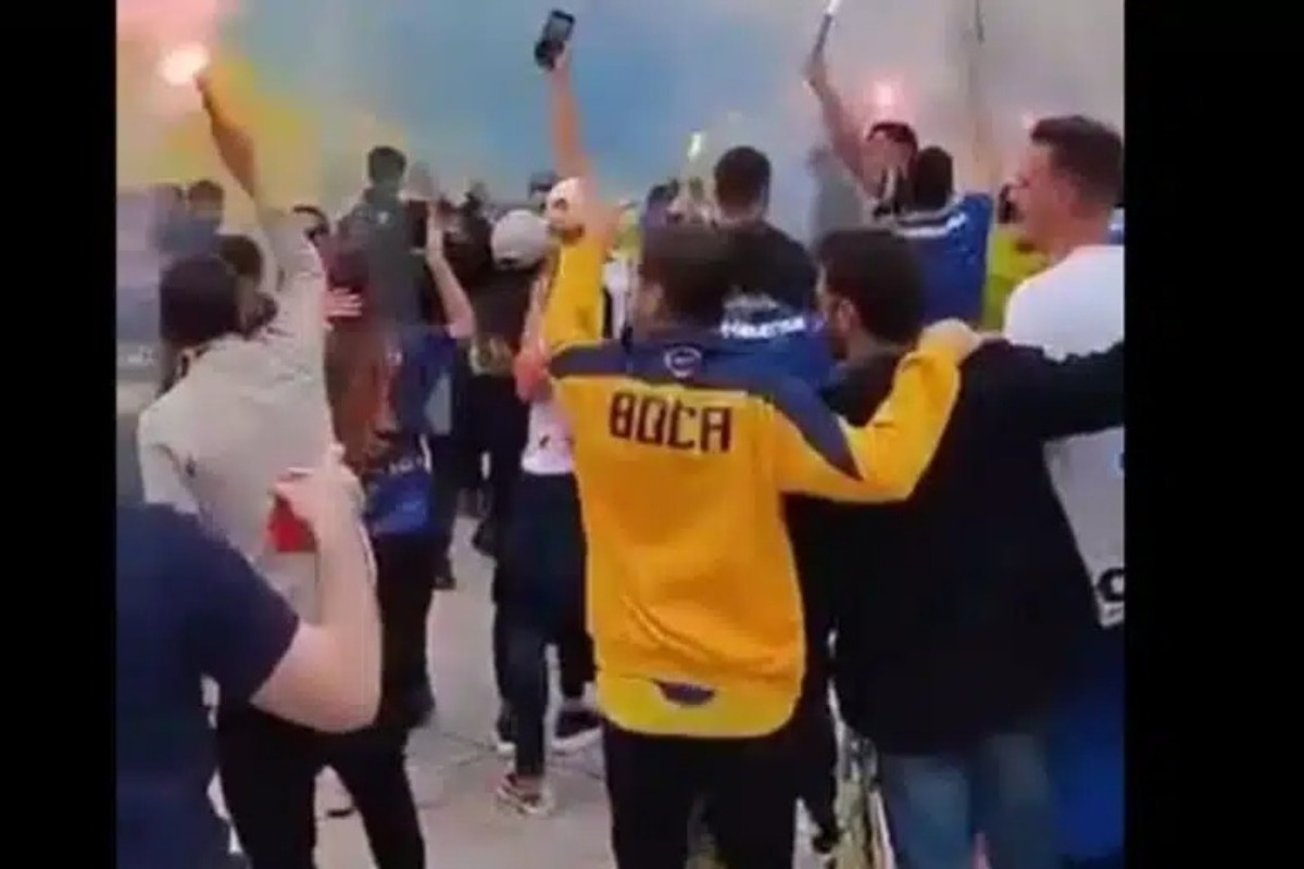 Επεισόδια στο Σύνταγμα: Οπαδοί της Μακάμπι επιτέθηκαν σε αλλοδαπό