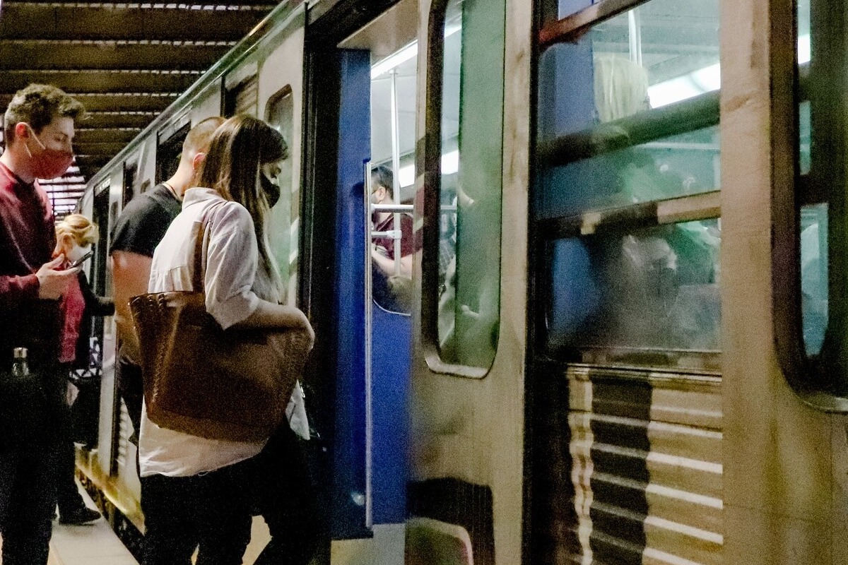 «Λουκέτο» σε όλη τη χώρα στις 17 Απριλίου ‑ Πώς θα κινηθούν τα Μέσα Μεταφοράς