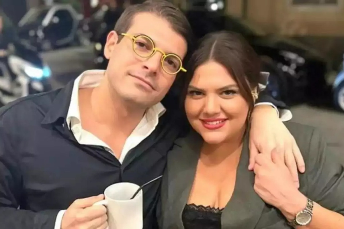 Δανάη Μπάρκα – Φίλιππος Τσαγκρίδης: Το παθιασμένο φιλί τους σε νυχτερινό κέντρο