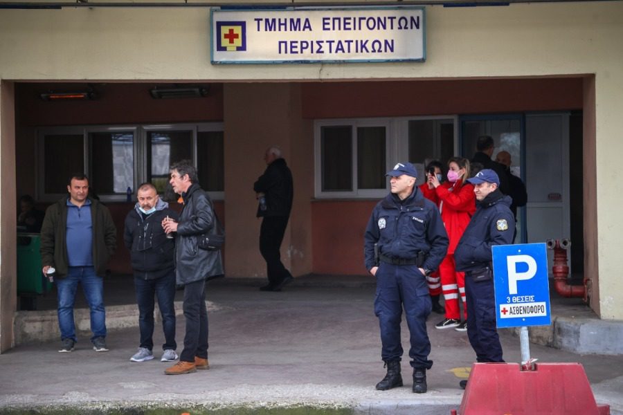 Τι προβλέπει για τις ταυτοποιήσεις το πρωτόκολλο μαζικών καταστροφών που εφαρμόστηκε μετά την τραγωδία στα Τέμπη