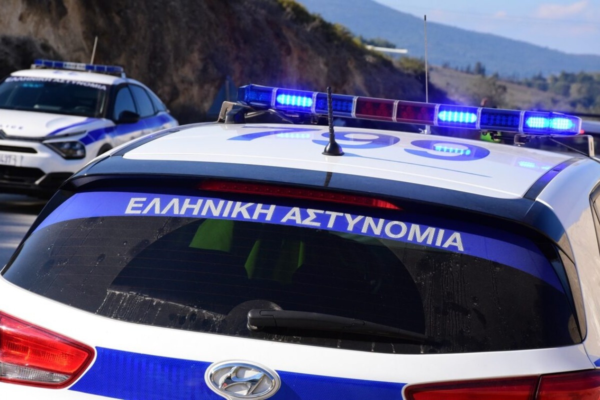 Θρίλερ στην ορεινή Κορινθία: Πολύτεκνη οικογένεια ζούσε σε λαγούμι ‑ οπλοστάσιο