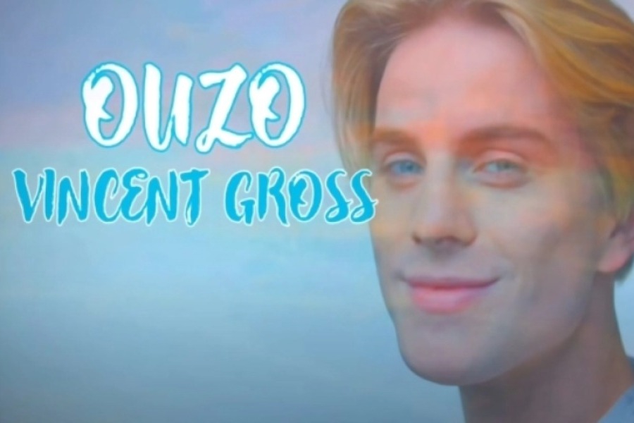 Ελβετός κυκλοφόρησε το πιο σουρεάλ τραγούδι για το Ούζο: «Εγώ πίνω ούζο, εσύ τι πίνεις;»