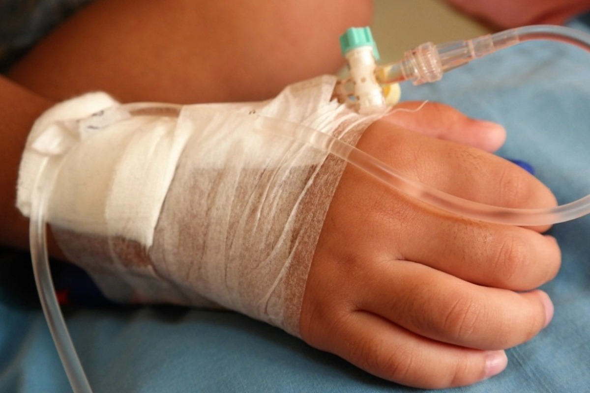 Αδέρφια του 4χρονου στα Μέγαρα: «Τον έσκασε κάτω και με χτύπησε με σίδερο»