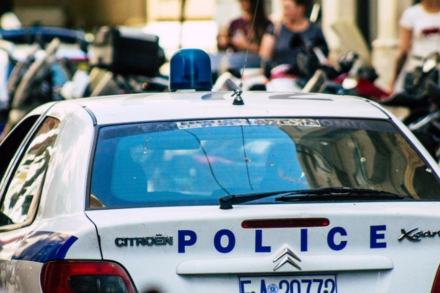 Περιστέρι: 22χρονος επιτέθηκε σε 24χρονο με τσεκούρι για τα μάτια μιας γυναίκας