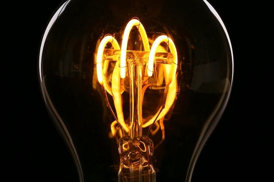 Επίδομα θέρμανσης στο ρεύμα: Ποιοι και πότε θα λάβουν έως 480 ευρώ