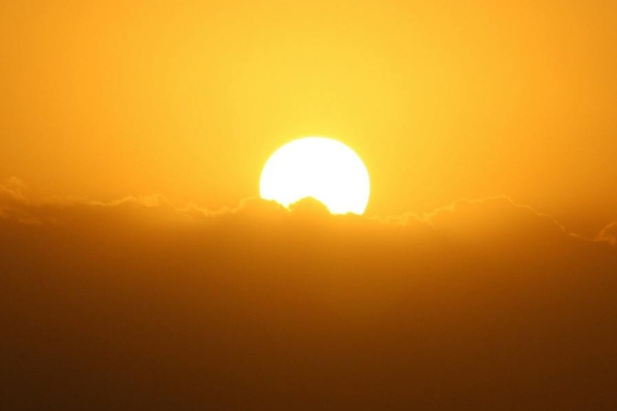 Καιρός: Ήλιος το πρωί, βροχές το απόγευμα, πότε επηρεάζονται Αθήνα και Θεσσαλονίκη