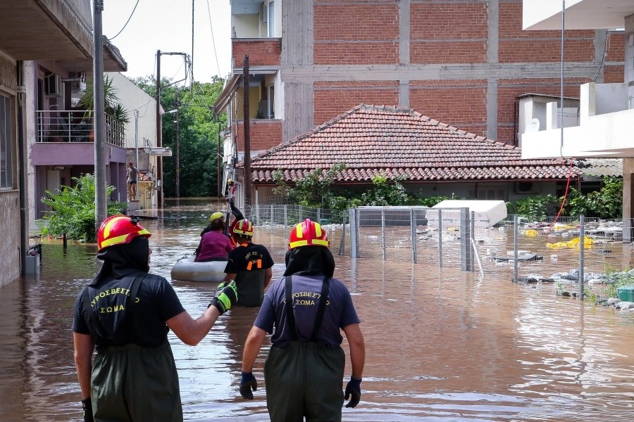 Δήμαρχος Λάρισας: Η στάθμη των νερών του Πηνειού έφτασαν σε ύψος 10 μέτρων