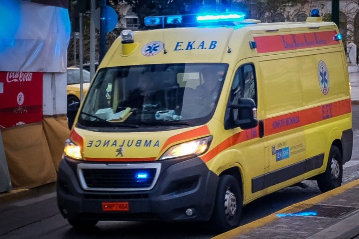 Θεσσαλονίκη: 49χρονη γυναίκα έκοψε τις φλέβες και έκανε «βουτιά θανάτου» από τον 5ο όροφο - Σκληρές εικόνες στη Θεσσαλονίκη