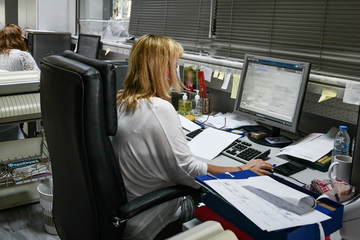 ΑΑΔΕ: Τα πρώτα ραβασάκια για φορολογούμενους