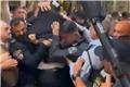 O Έλληνας φρουρός που συνελήφθη κατά τη τελετή του Αγίου Φωτός στα Ιεροσόλυμα αφέθηκε ελεύθερος