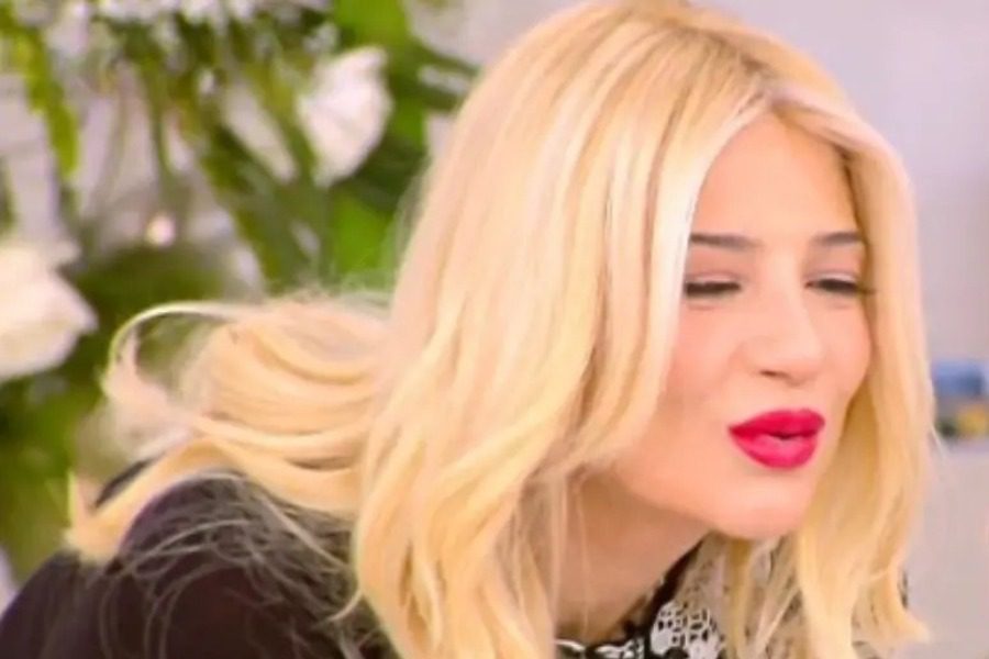 Η on air έκπληξη της Φαίης Σκορδά για τα γενέθλιά της