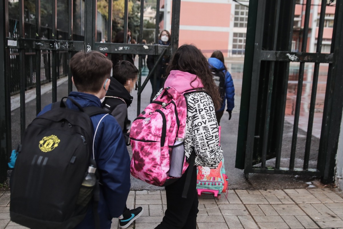 Όλα τα μέτρα για το άνοιγμα των σχολείων – Τι θα ισχύσει με τις απουσίες λόγω κορονοϊού