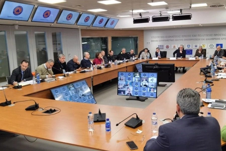 Κακοκαιρία «Μπάρμπαρα»: Πού έφτασαν τα πρώτα μηνύματα 112 ‑ Επικίνδυνες χιονοπτώσεις αύριο το μεσημέρι