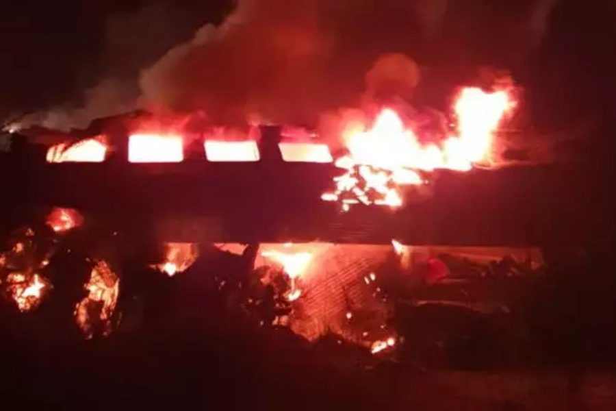 Τέμπη: Έτσι έγινε η έκρηξη μετά τη σύγκρουση των δύο τρένων