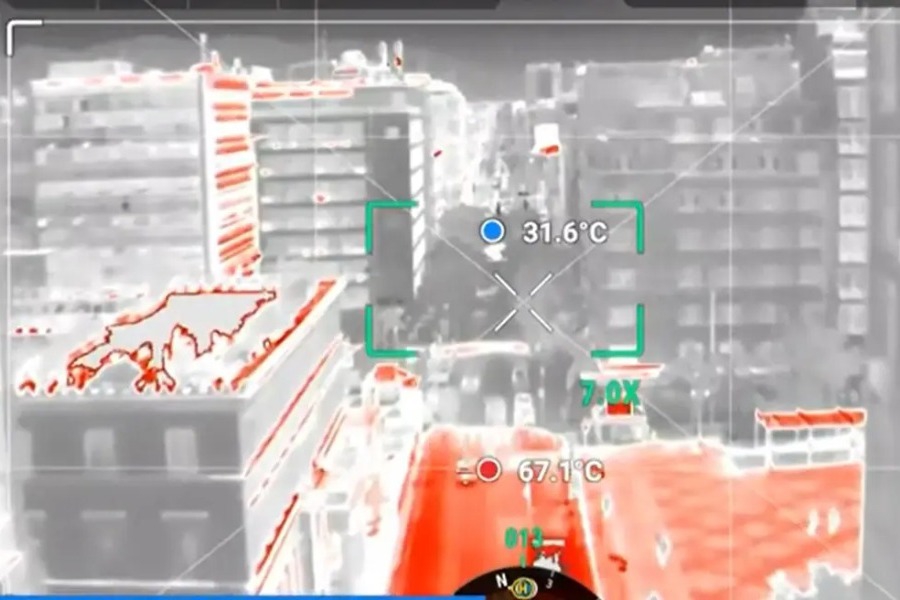 Καιρός: Θερμική κάμερα πετάει πάνω από την Αθήνα και καταγράφει 67°C στην άσφαλτο