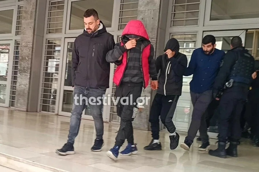 Θεσσαλονίκη: Ελεύθεροι οι εννέα ενήλικες συλληφθέντες για την τρανσφοβική επίθεση