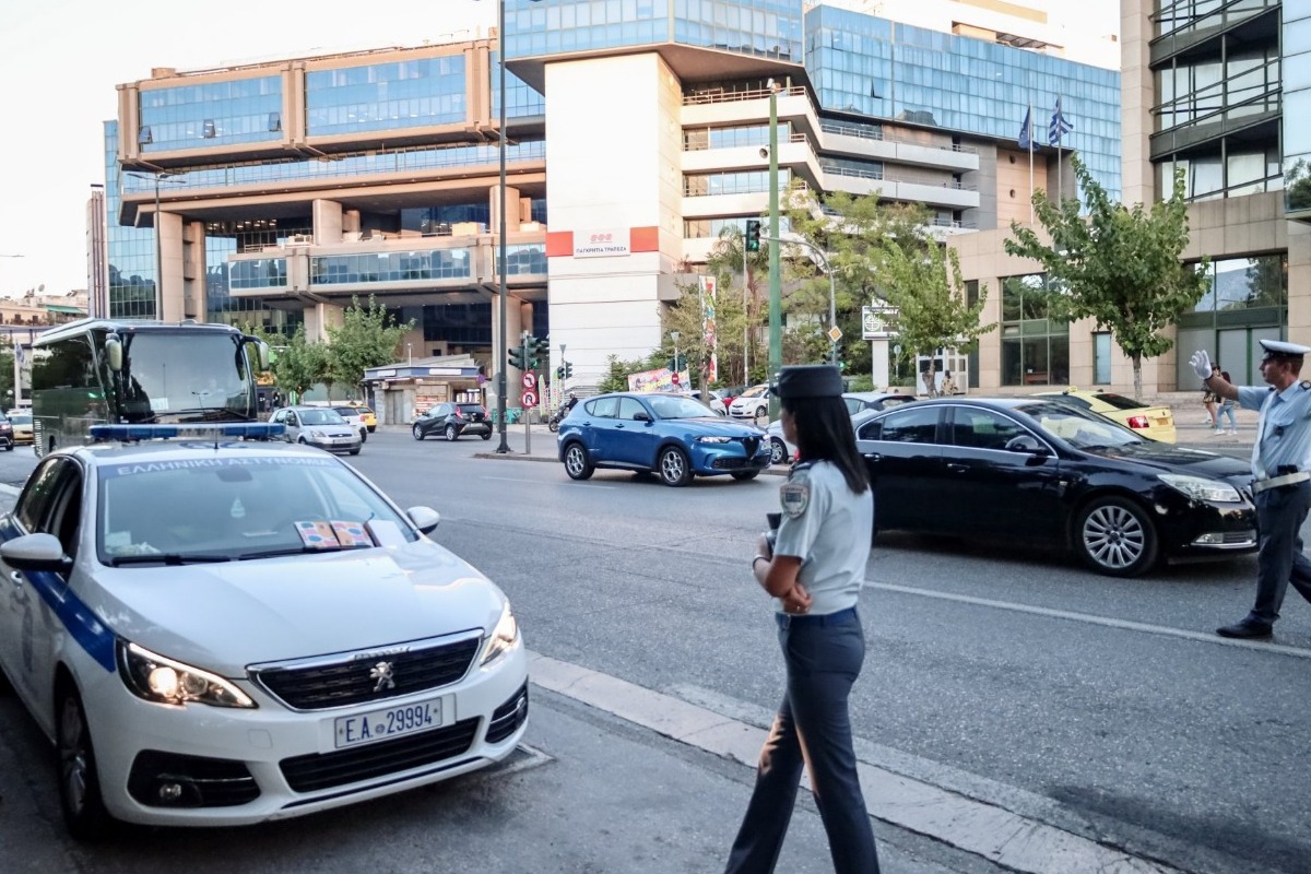 Οι 6 παραβάσεις του ΚΟΚ που θα οδηγούν σε αφαίρεση του διπλώματος οδήγησης