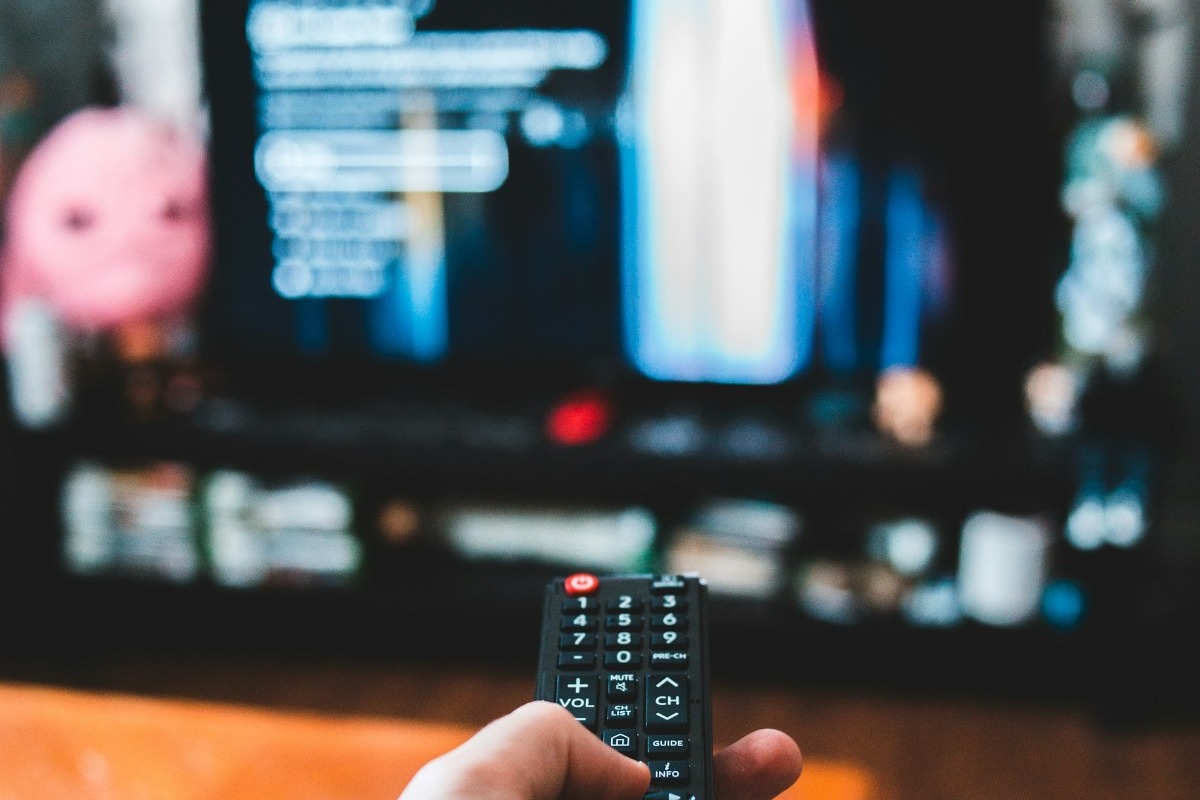 Η εξίσωση που μπορεί να υπολογίσει το σωστό μέγεθος τηλεόρασης για τον χώρο σου