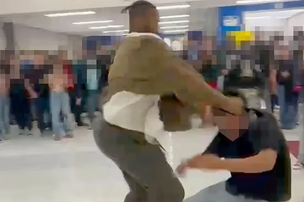Εκπαιδευτικός στο Λας Βέγκας ξυλοκόπησε μαθητή που φέρεται να τον αποκάλεσε νέγρο - Σοκαριστικό βίντεο