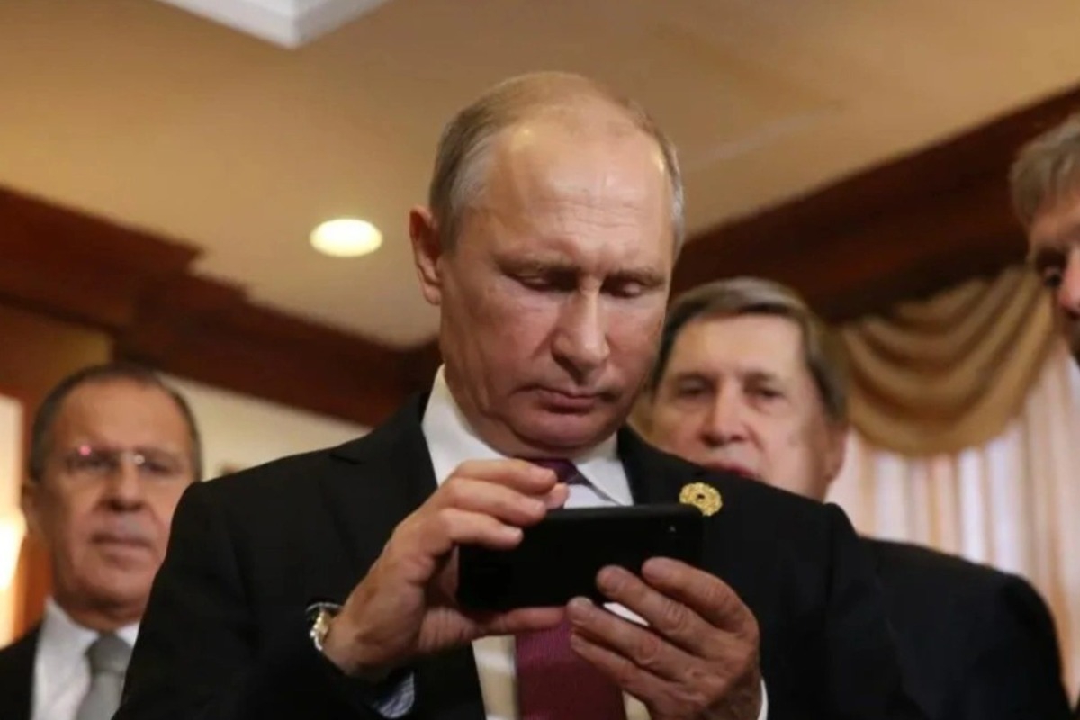Ο Πούτιν απαγόρευσε σε εργαζόμενους τη χρήση iPhones και iPads