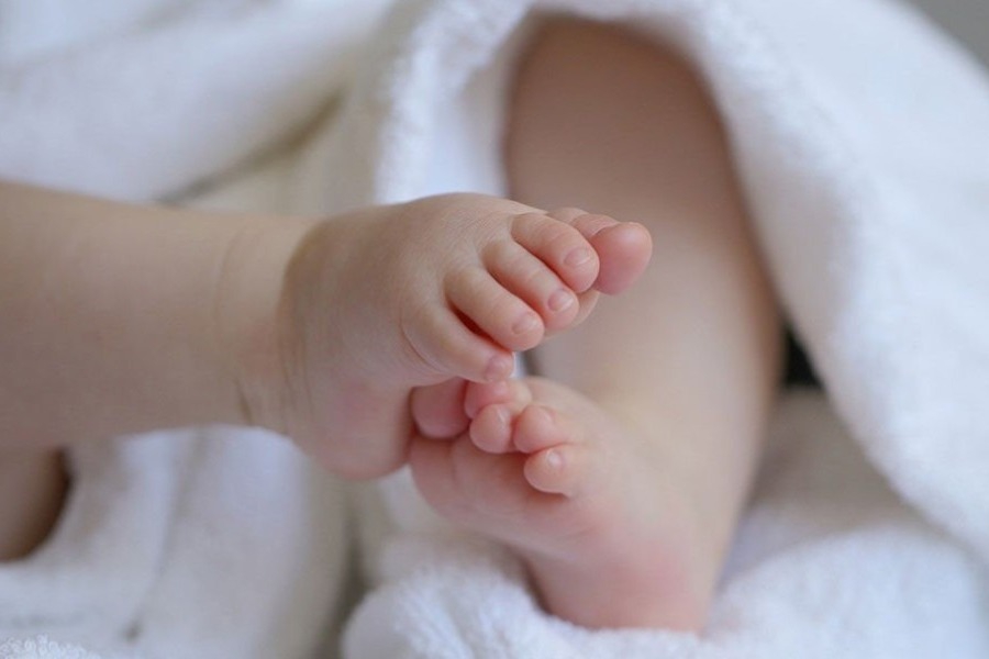 Σοκάρει η τραγωδία στη Βέροια με το νεκρό βρέφος: Τι ισχυρίζεται η μητέρα που συνελήφθη