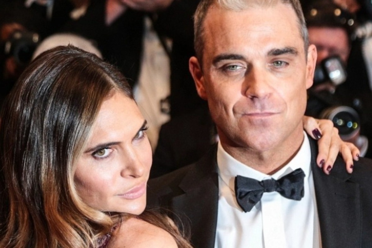 Η ακραία τακτική που εφαρμόζει ο Robbie Williams στα παιδιά του όταν ταξιδεύουν ‑ «Ο κόσμος θα νομίζει ότι είμαι τόσο μα**κας»