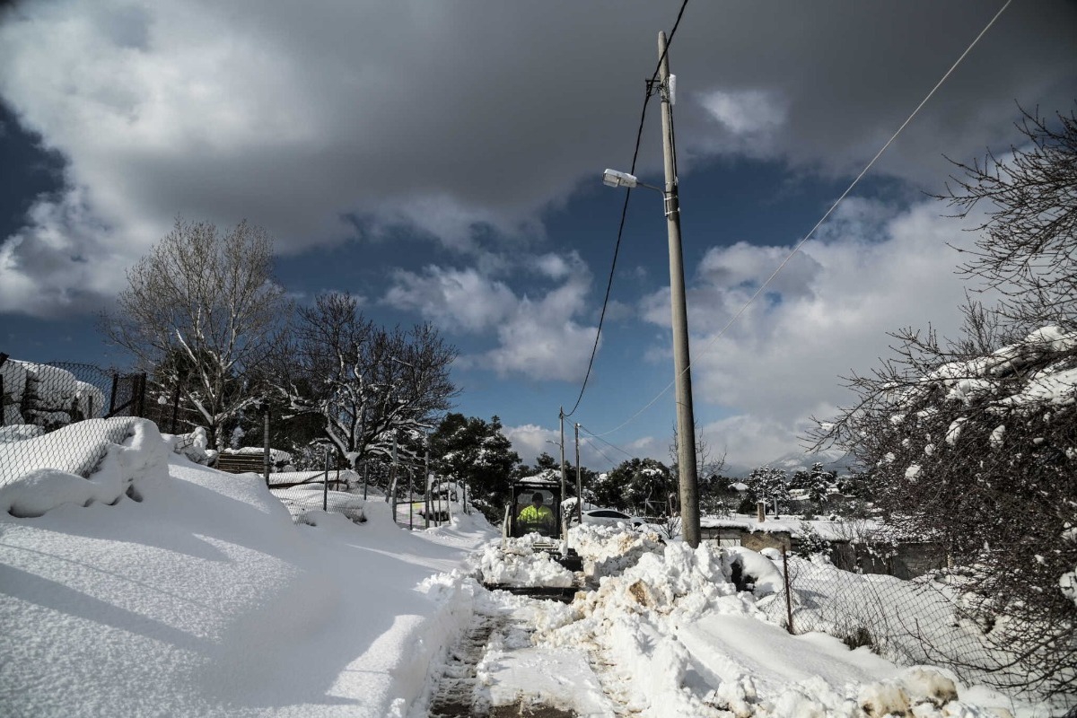 Αρναούτογλου: Κακοκαιρία εξπρές – Καταιγίδες στην Αττική και χιόνια στη Δυτική Μακεδονία