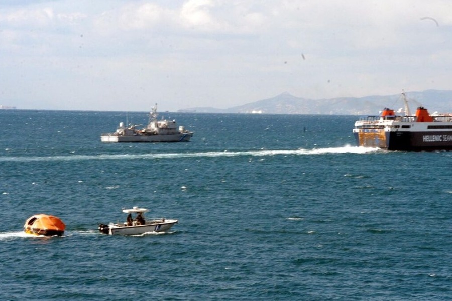 Σύγκρουση φορτηγών πλοίων στα ανοιχτά της Χίου: Δεν δέχεται ελληνική βοήθεια το πλήρωμα των Τούρκων